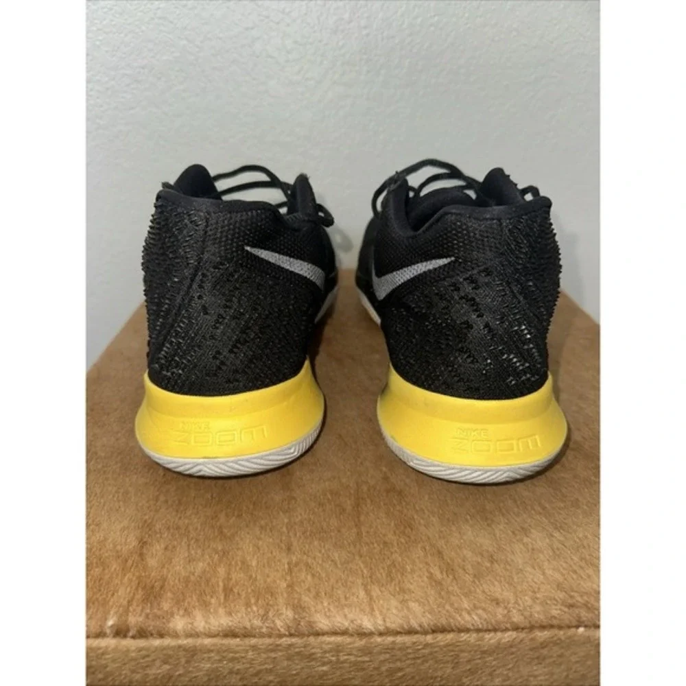 Nike Mens Kyrie 3 Basketball Shoes‎ Black Yellow 852395-901 Size 13 Sneakers.